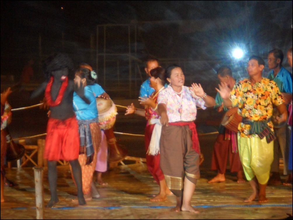 27.8 (127)